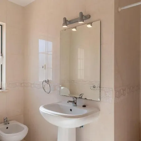 Villa Santa Maria - Close To Old Town Albufeira