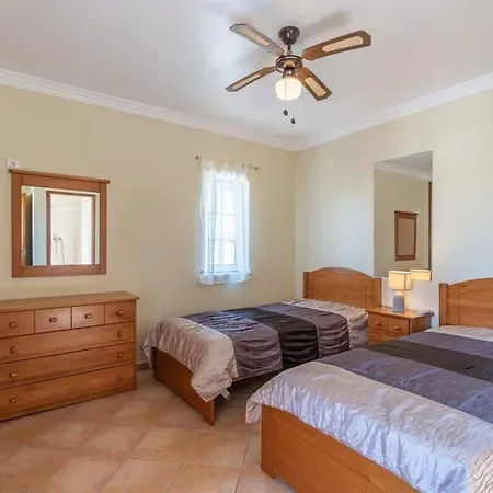 Santa Maria - Close To Old Town Villa *