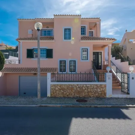Santa Maria - Close To Old Town *